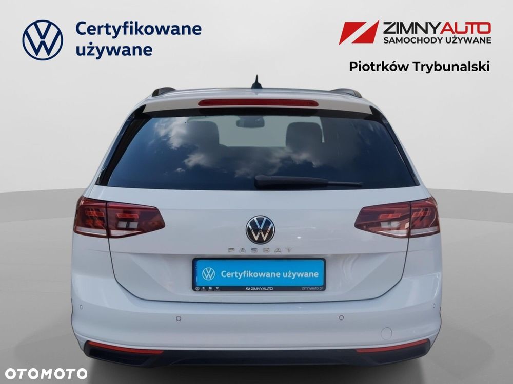 Volkswagen Passat - 10