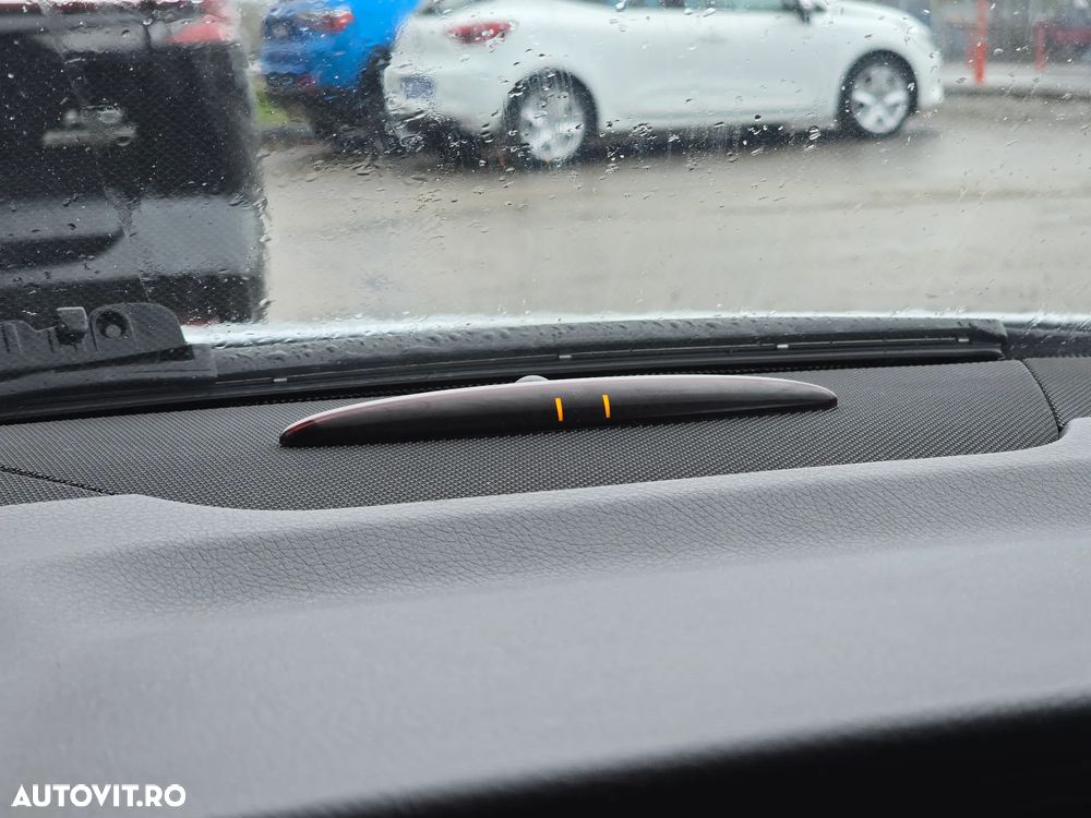 Mercedes-Benz C - 26