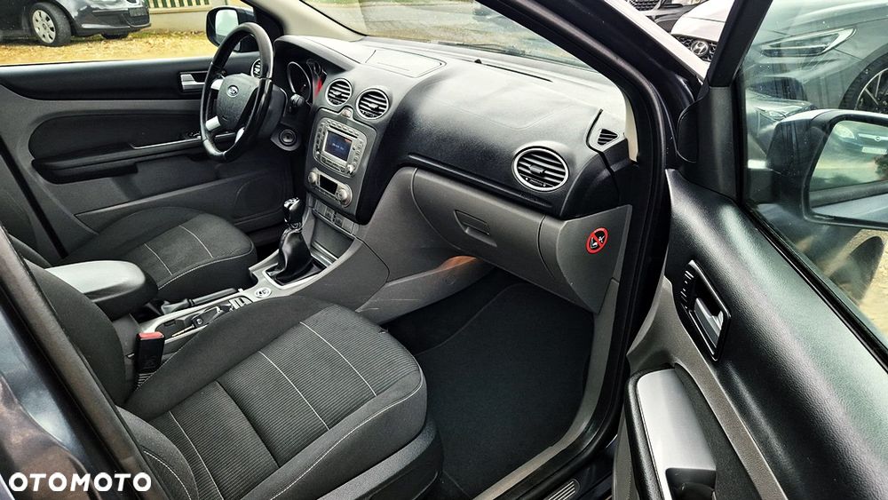 Ford Focus - 37