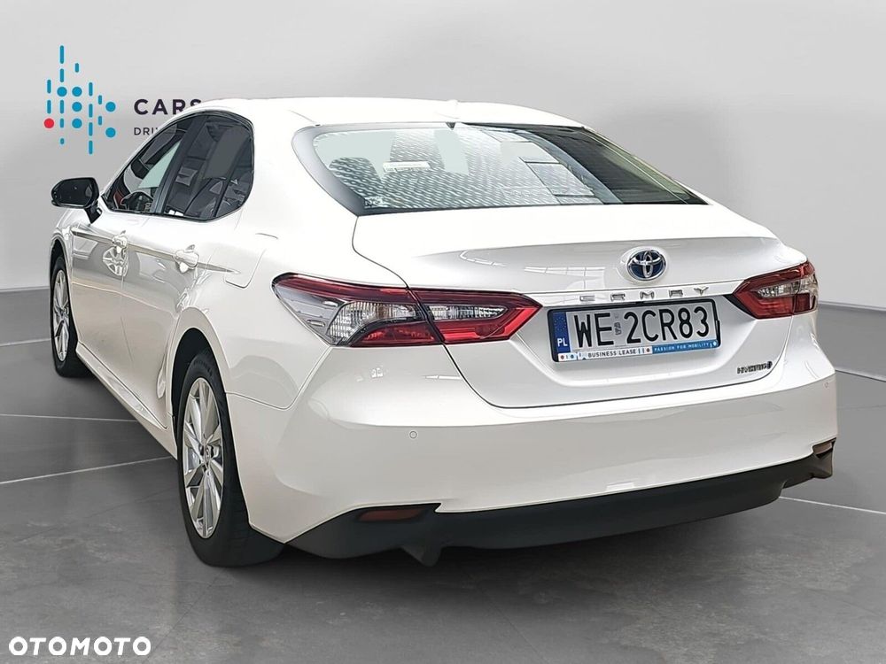 Toyota Camry 2.5 Hybrid Comfort CVT - 28