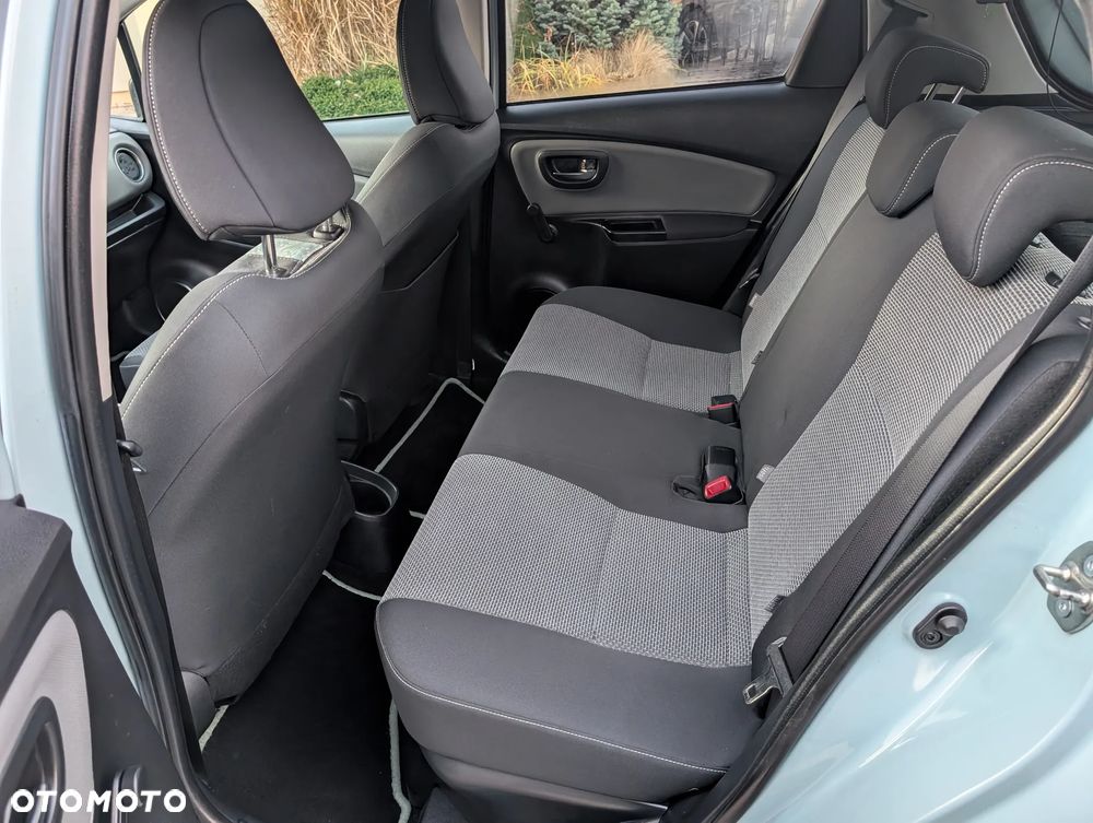 Toyota Yaris - 13