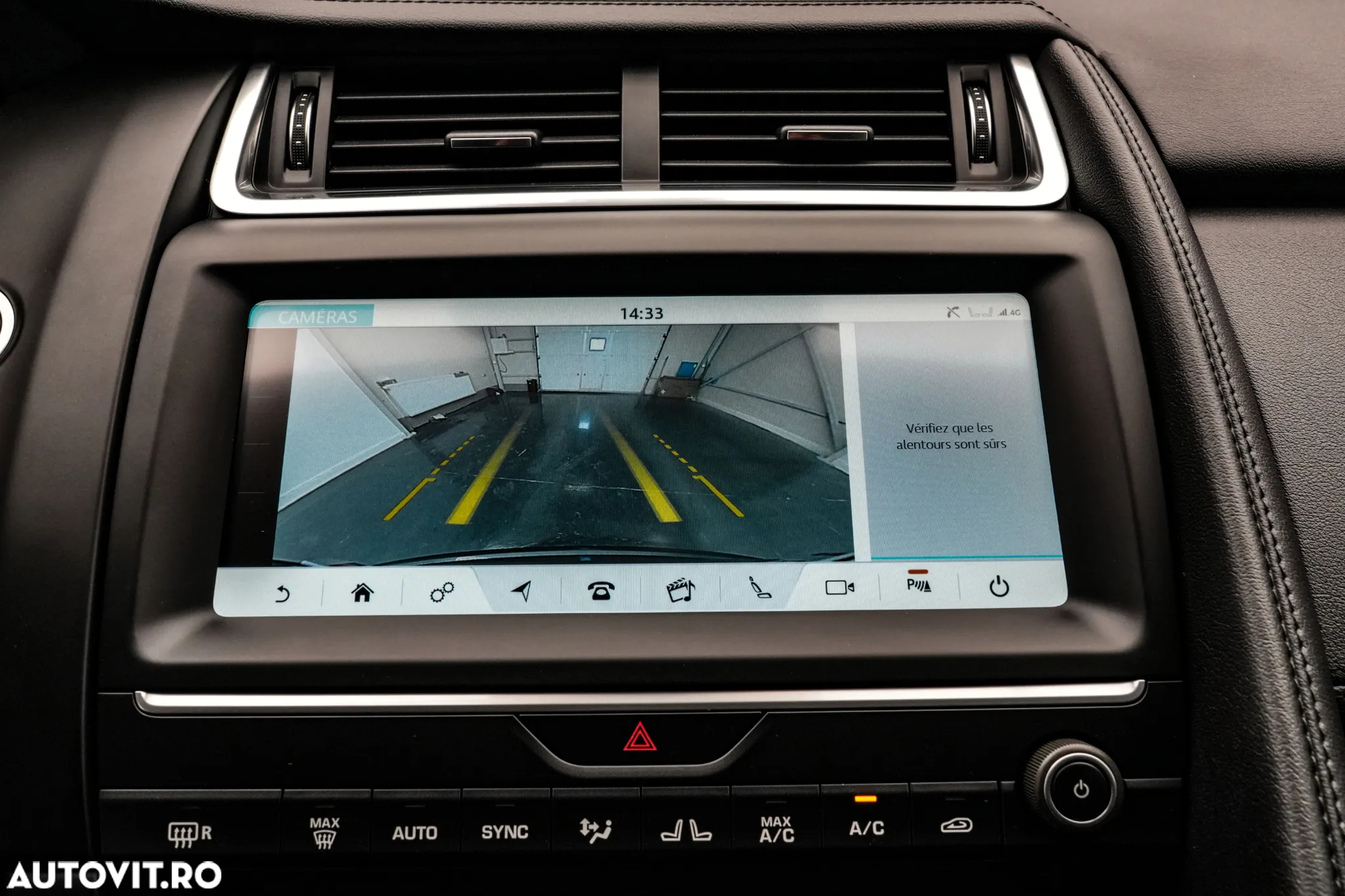 Jaguar E-Pace D150 AWD S - 23