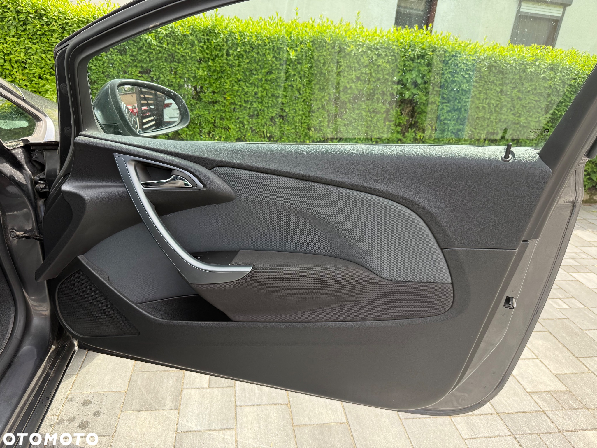 Opel Astra GTC 1.4 Turbo - 27