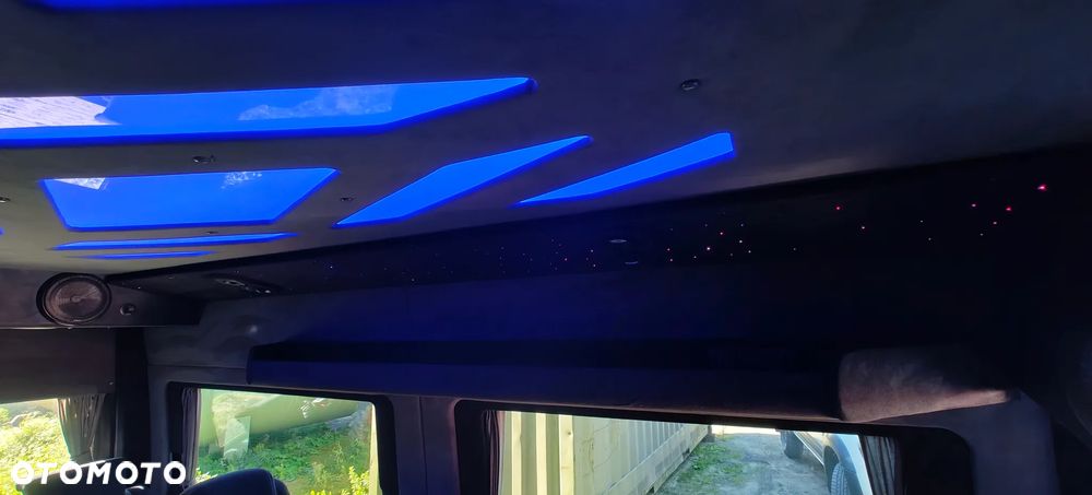 Mercedes-Benz Sprinter - 18