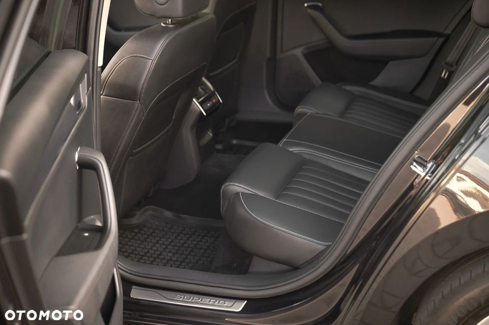 Skoda Superb 2.0 TDI DSG Style - 26