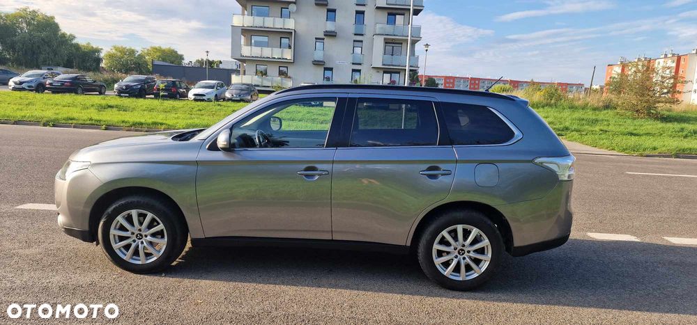 Mitsubishi Outlander 2.2 DID Intense - 9