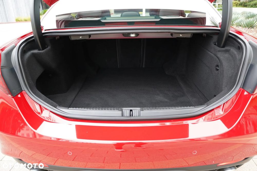 Alfa Romeo Giulia 2.0 Turbo 16V AT8-Q4 Ti - 32