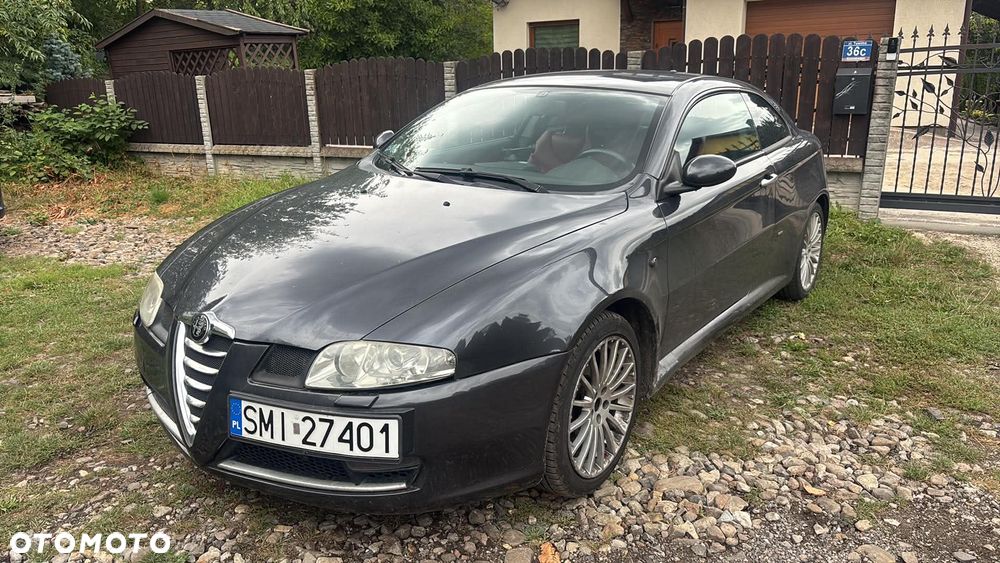 Alfa Romeo GT 1.9JTD 16V Black Line - 1