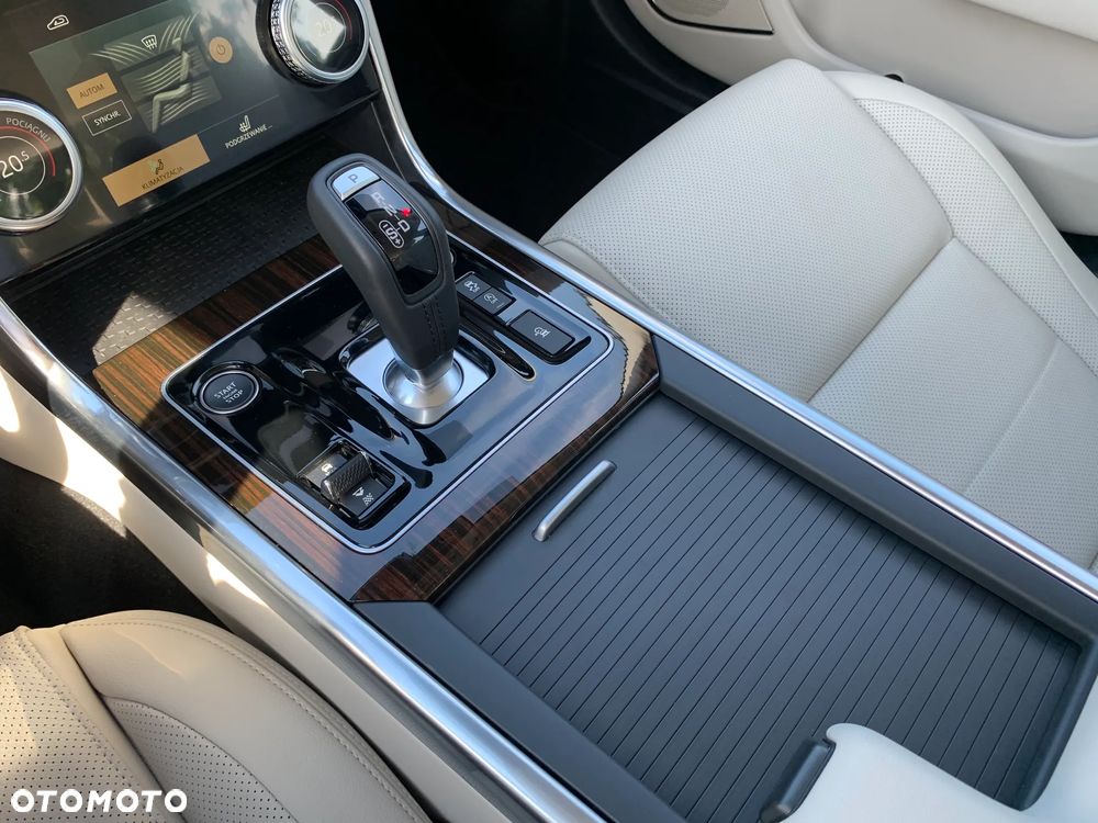 Jaguar XE 2.0 D200 mHEV R-Dynamic Black - 16