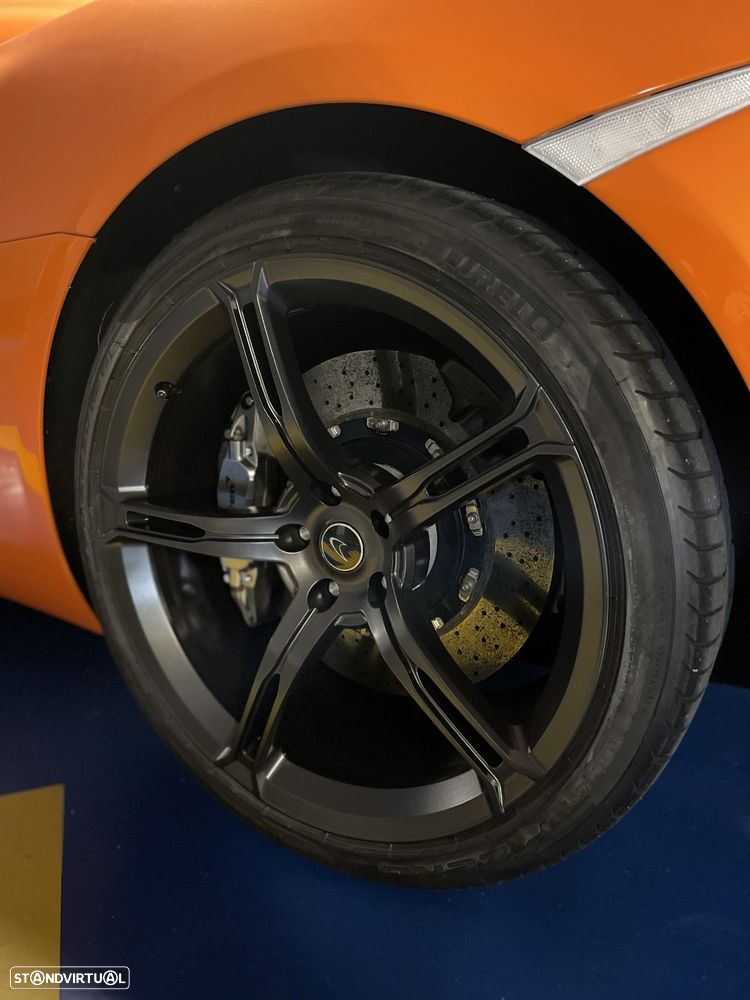 McLaren 650 - 8