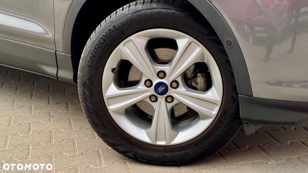 Ford Kuga 1.6 EcoBoost 2x4 Titanium - 10