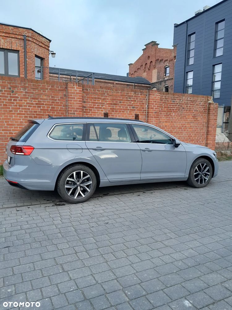 Volkswagen Passat 1.5 TSI EVO Elegance DSG - 3