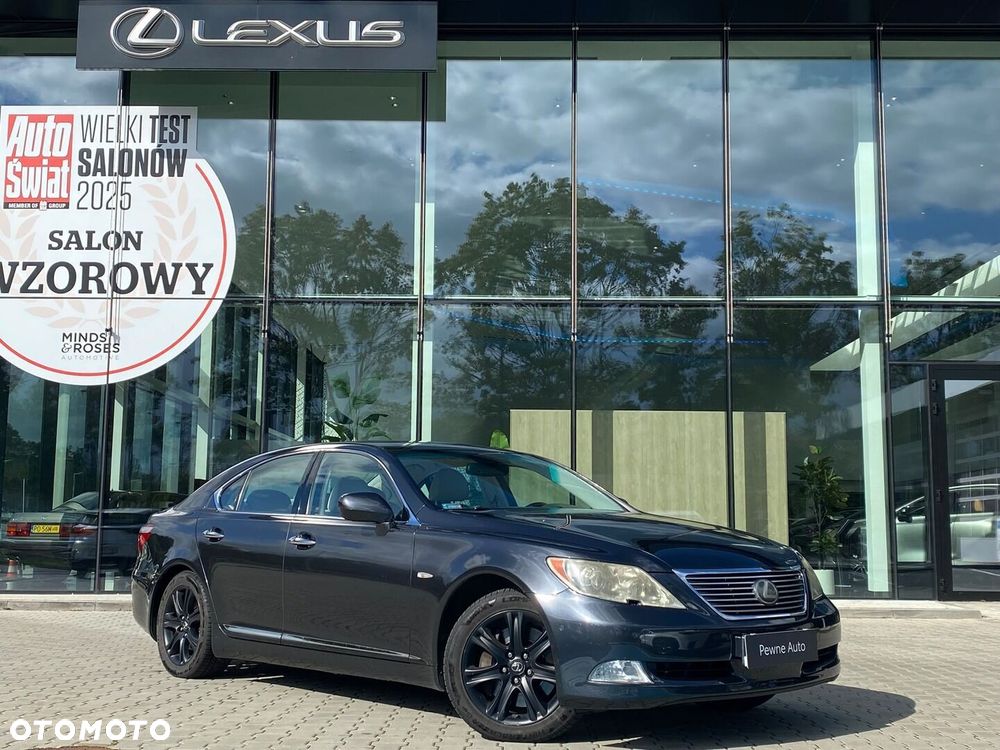Lexus LS - 1