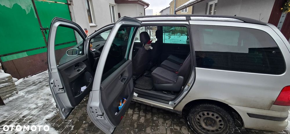 Volkswagen Sharan 2.0 TDI Basis - 10