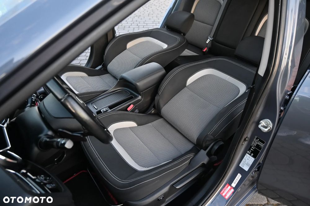 Kia Ceed 1.6 GDI DCT Platinum Edition - 22