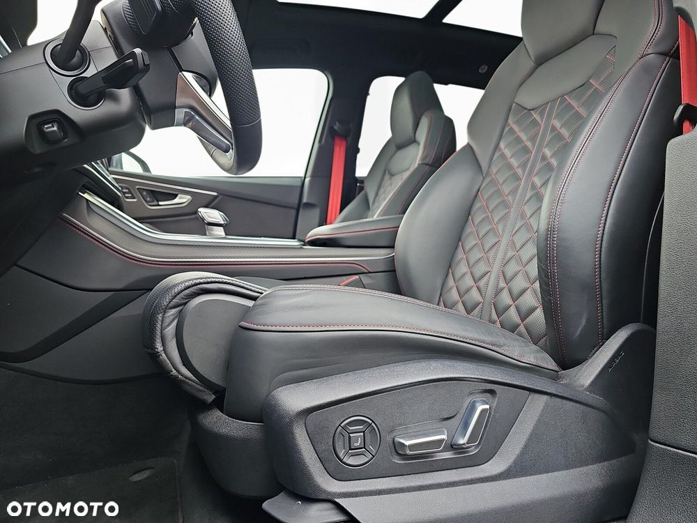 Audi Q7 - 11