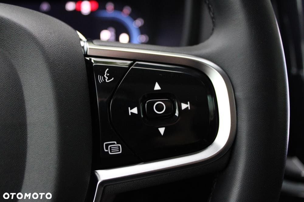 Volvo V60 Cross Country - 19