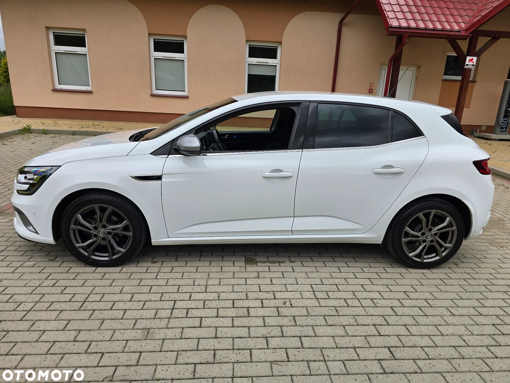 Renault Megane ENERGY TCe 130 GT LINE - 15