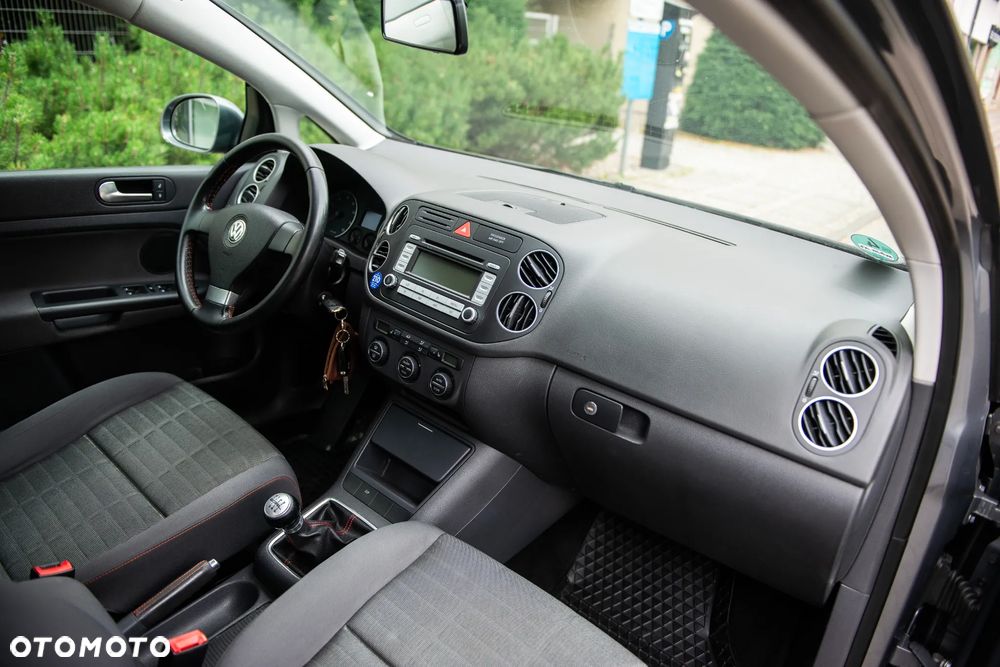 Volkswagen Golf Plus 1.6 FSI Goal - 23