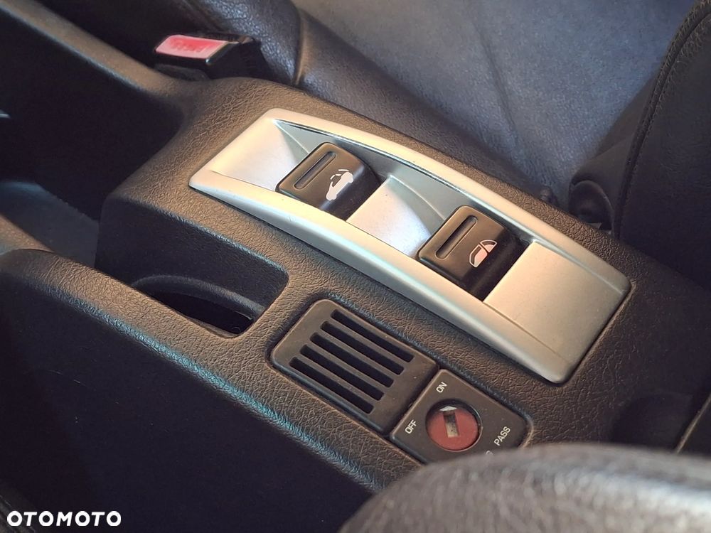 Peugeot 307 CC - 30