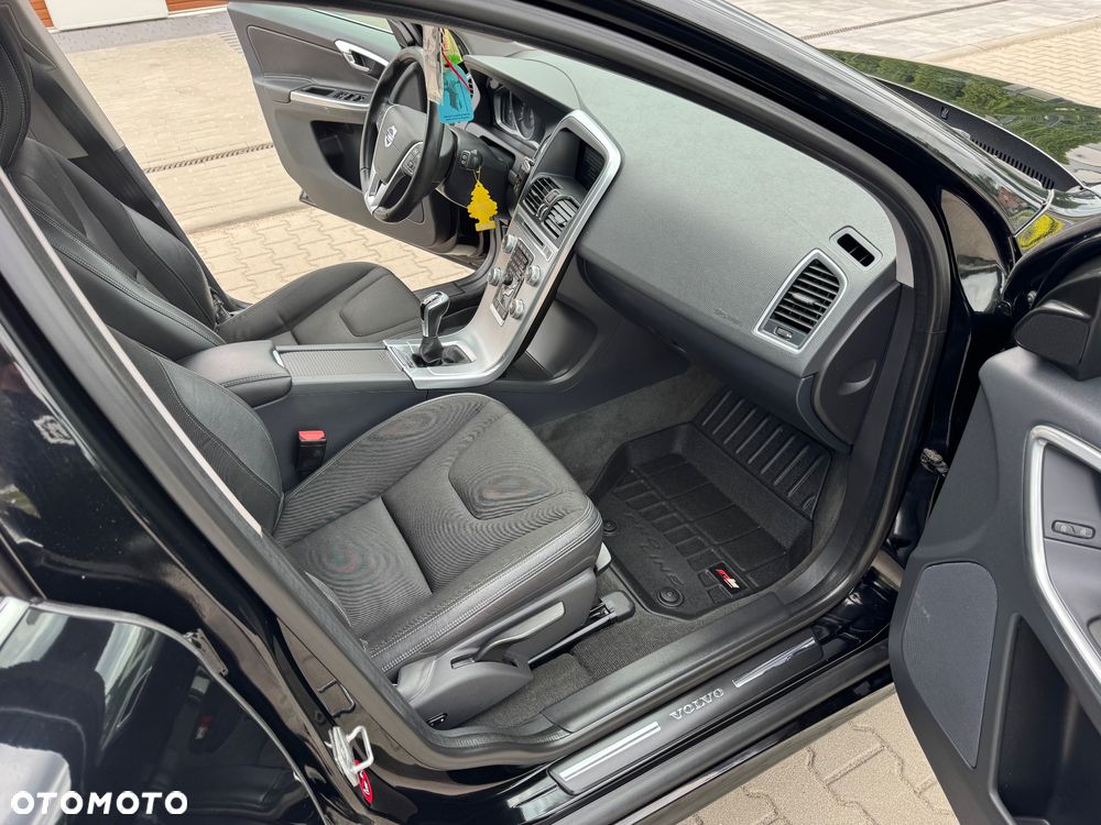 Volvo XC 60 D4 Drive-E Momentum - 15