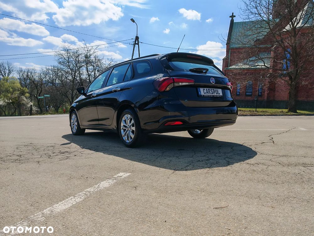 Fiat Tipo 1.4 16V More - 28