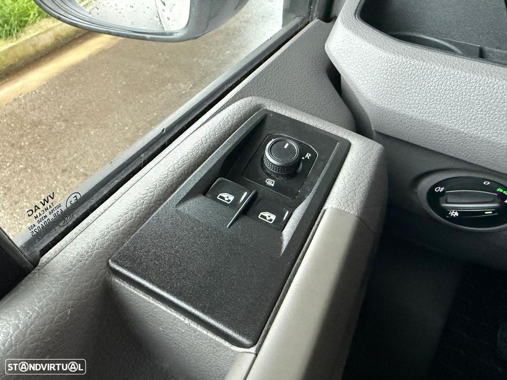 VW Crafter 35 2.0 TDI LH3 180 CV C/FRIO - 20