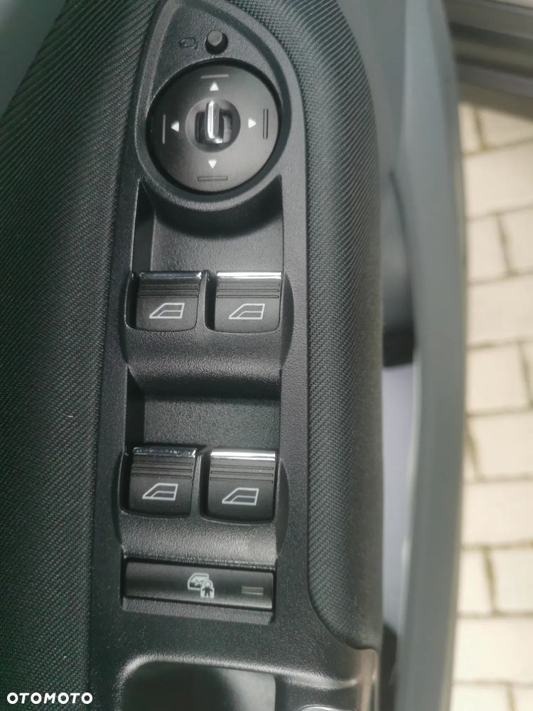 Ford Grand C-MAX 1.6 TDCi Start-Stop-System Champions Edition - 20