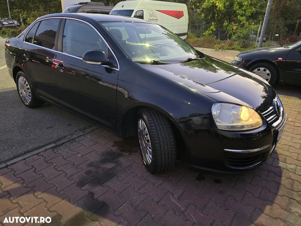Volkswagen Jetta - 8