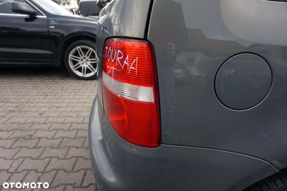 LAMPA TYLNA PRAWA TOURAN I 1T  VOLKSWAGEN 2003-2006 - 3