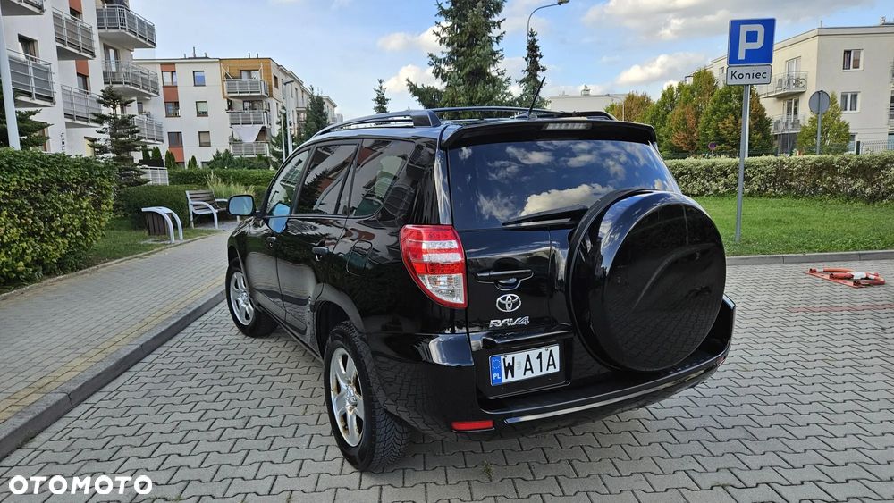 Toyota RAV4 - 3
