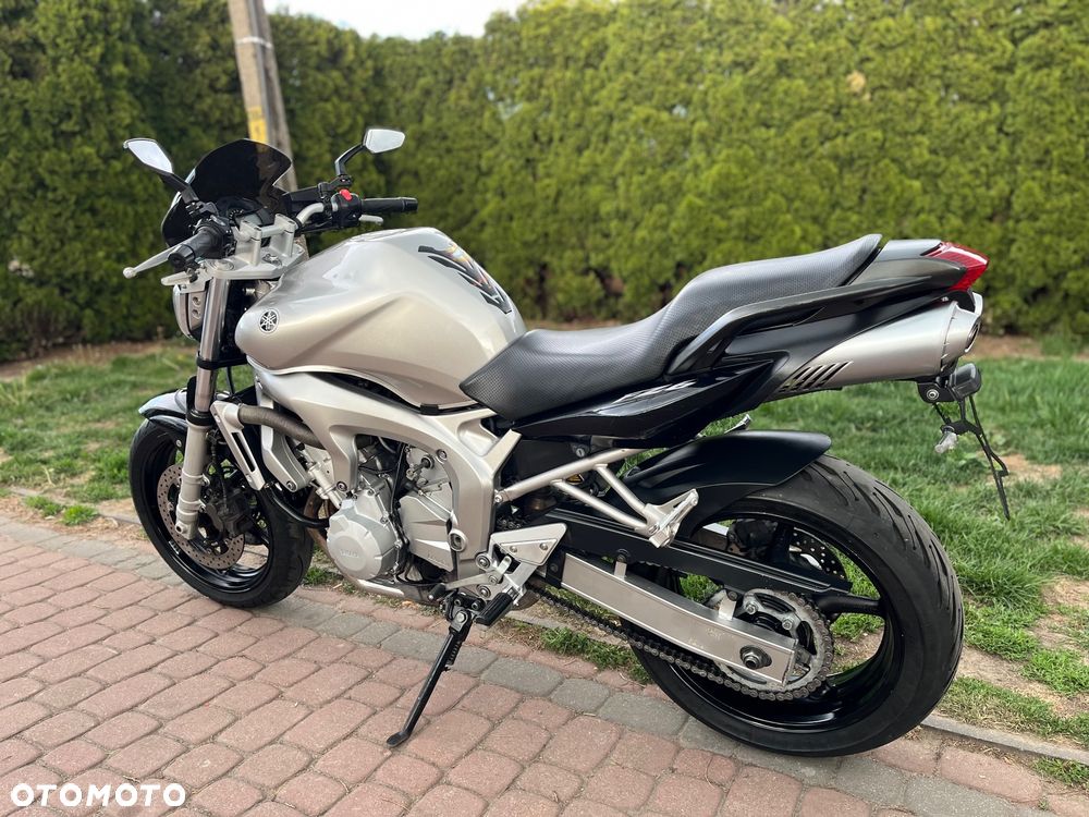 Yamaha FZ6 - 10
