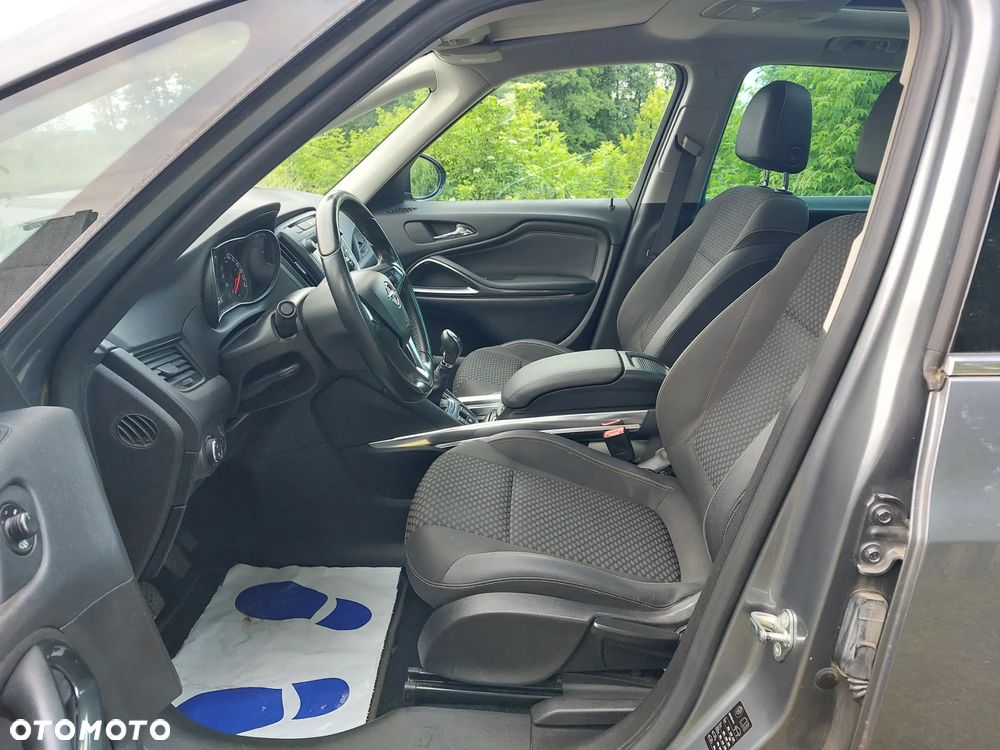 Opel Zafira - 14