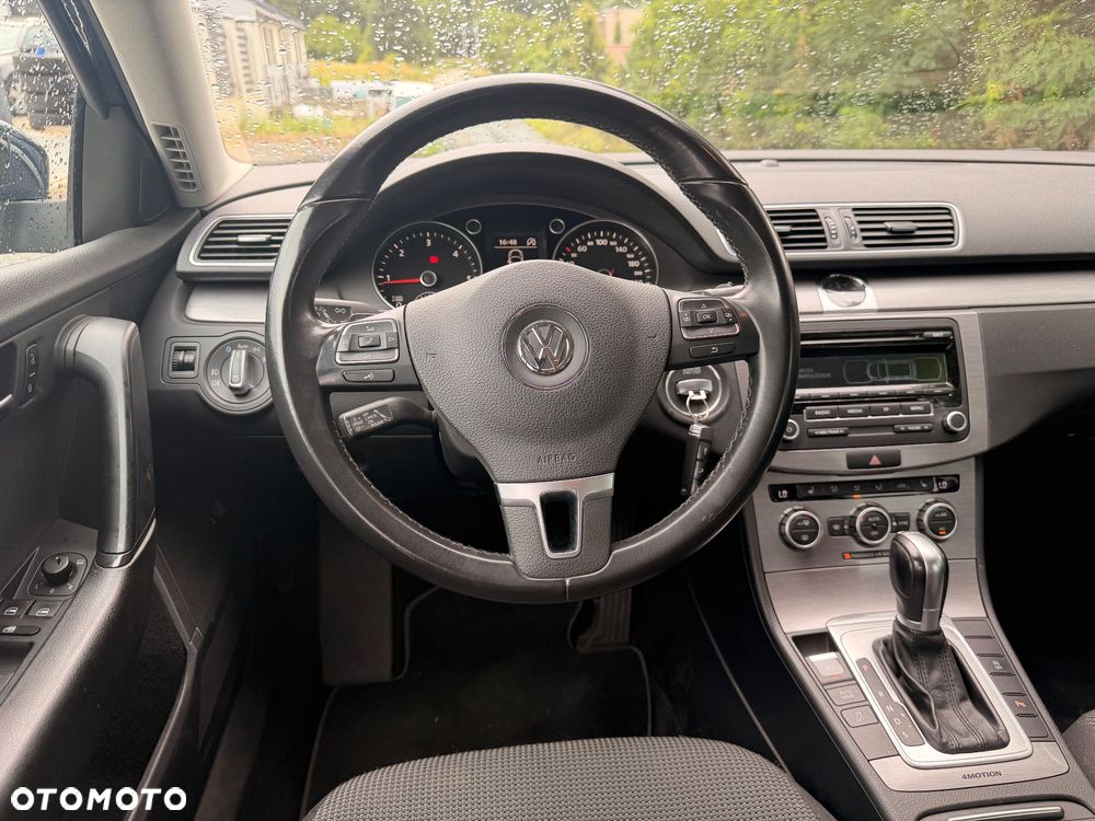Volkswagen Passat 2.0 TDI 4Mot Highline DSG - 13