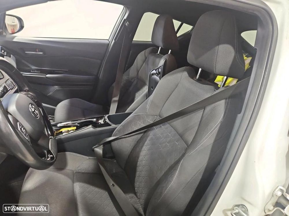 Toyota C-HR 2.0 Hybrid Square Collection - 6