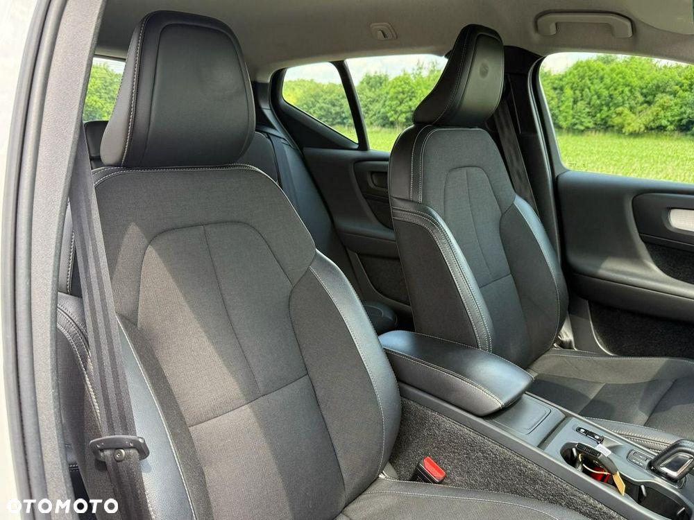 Volvo XC 40 D3 Momentum - 21
