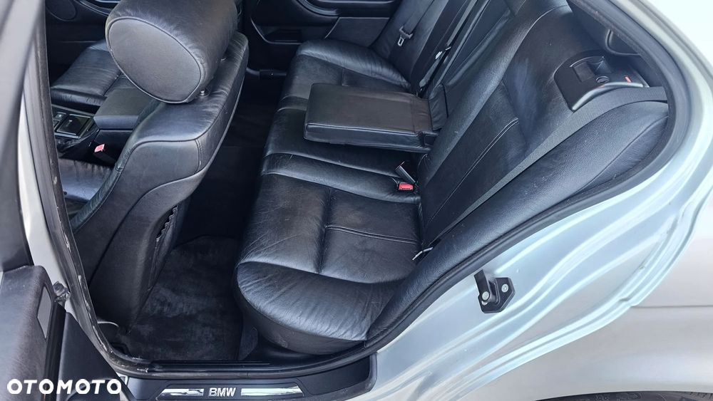 BMW Seria 5 - 21