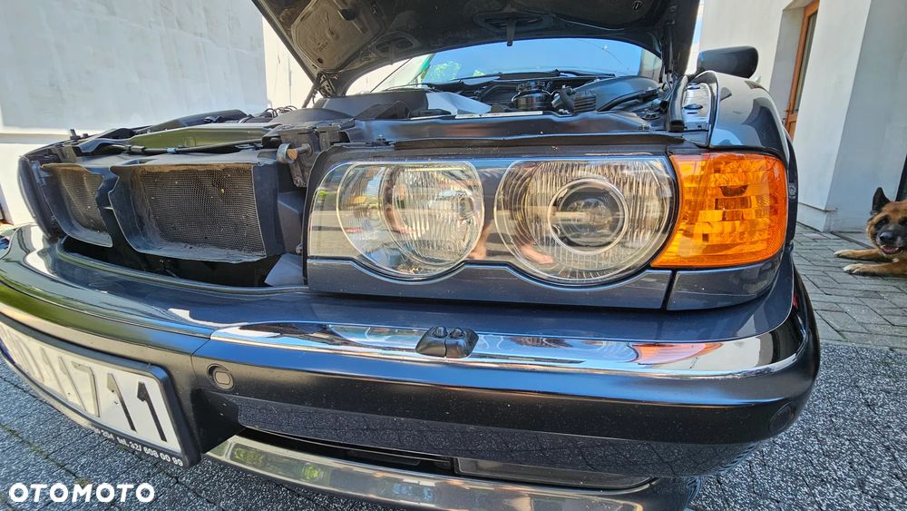 BMW Seria 7 740i - 18