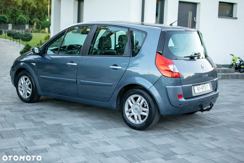 Renault Scenic - 23