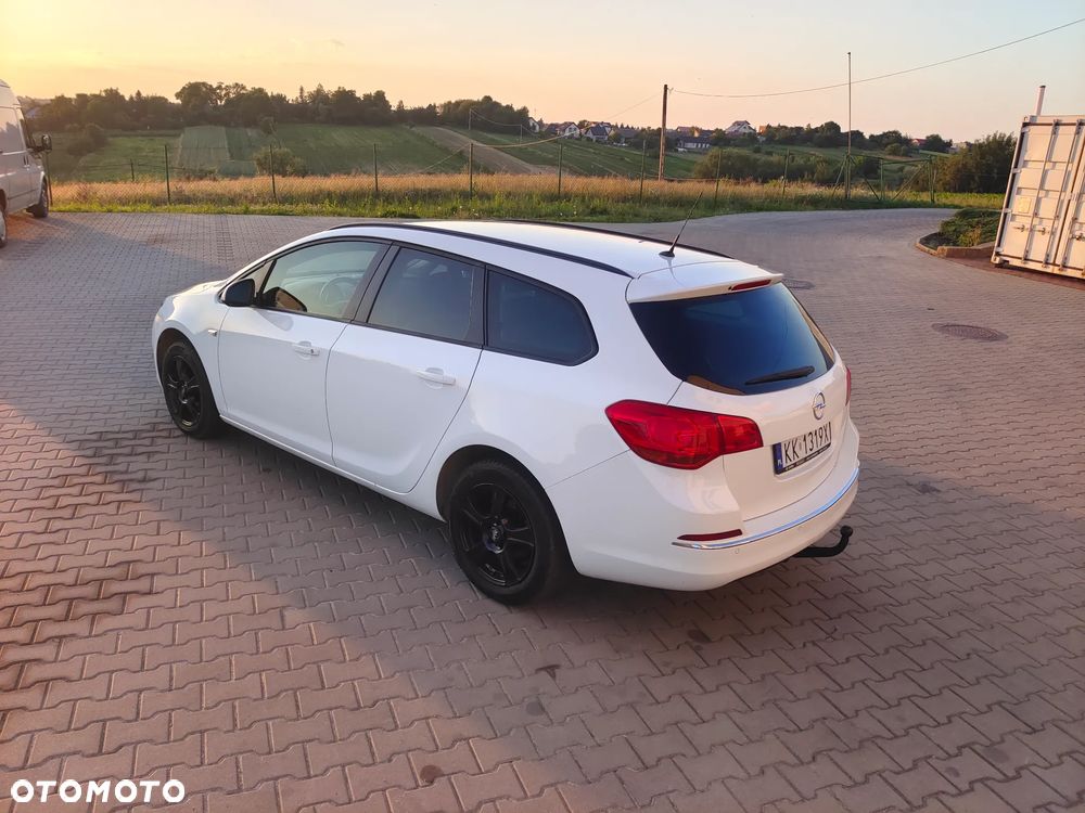 Opel Astra 1.4 T Cosmo EU6 - 4