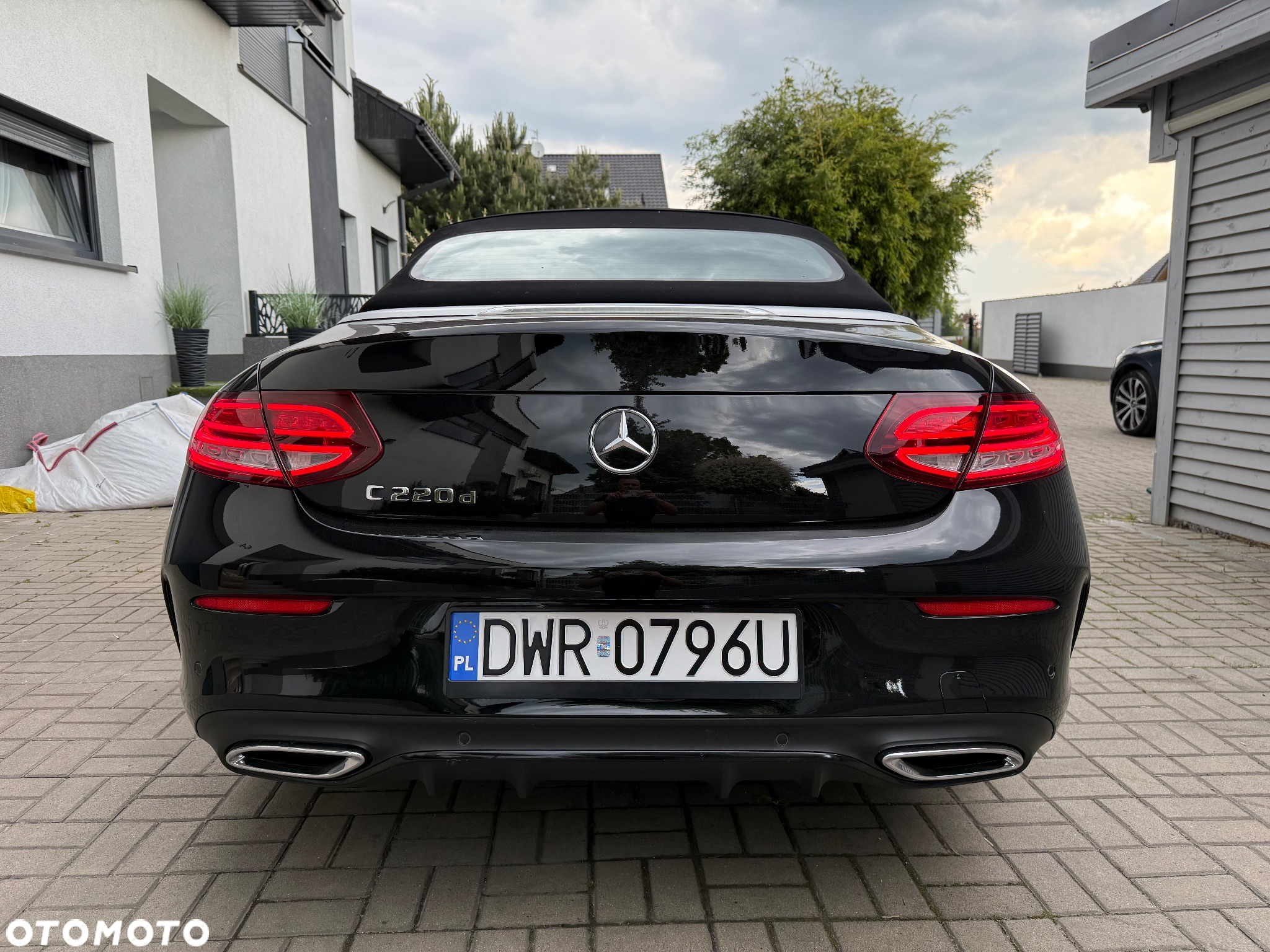 Mercedes-Benz Klasa C 220 d Cabrio 9G-TRONIC AMG Line Plus - 35