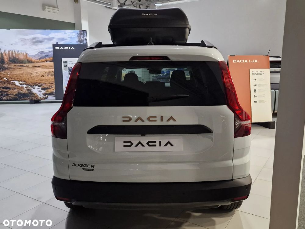 Dacia Jogger 1.6 Full Hybrid 140 Extreme MMT - 4