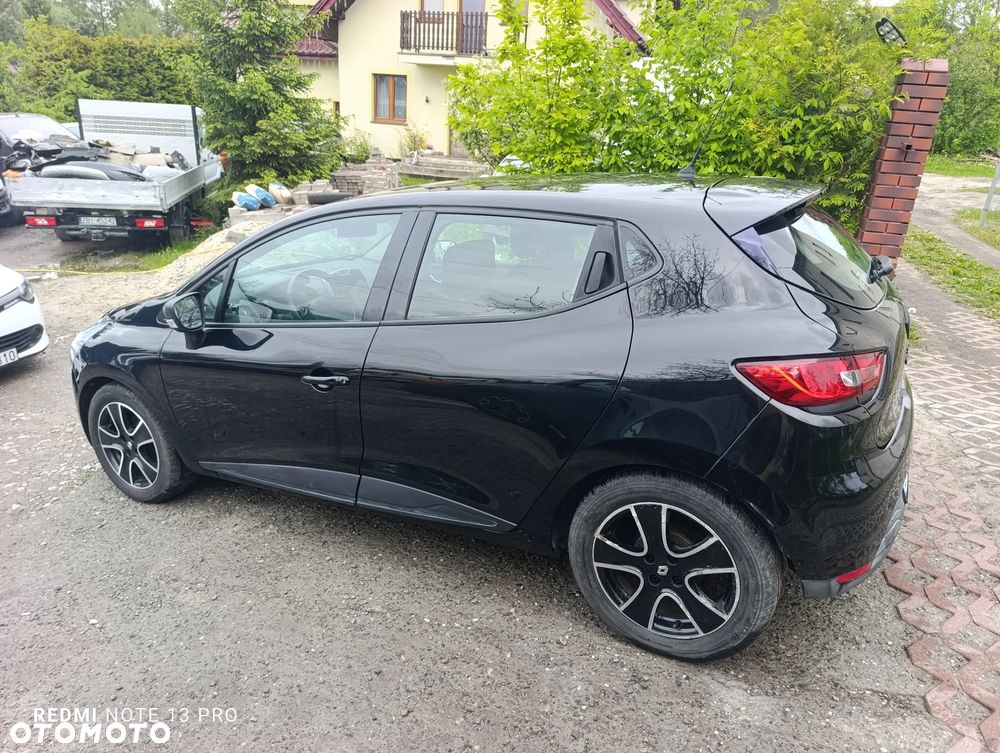 Renault Clio 1.2 16V 75 LIMITED - 36