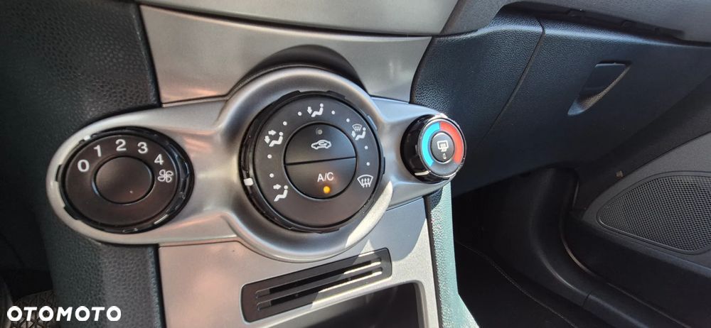 Ford Fiesta 1.25 Ambiente - 10