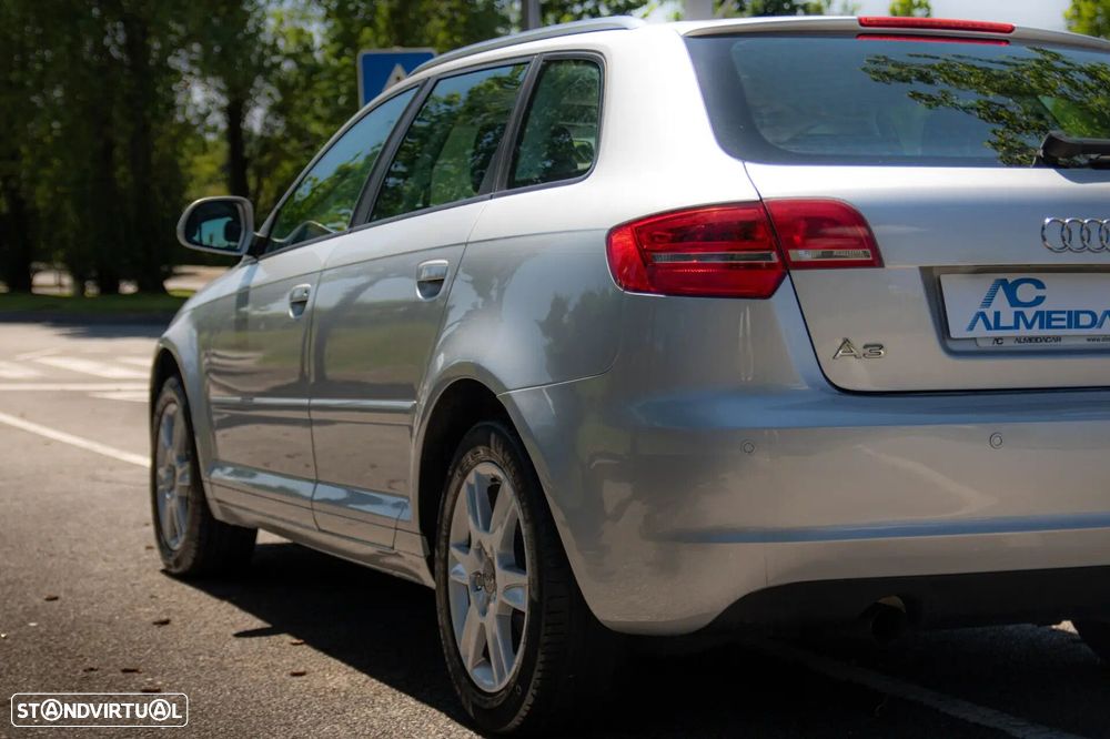 Audi A3 Sportback 1.6 TDI Attraction - 11