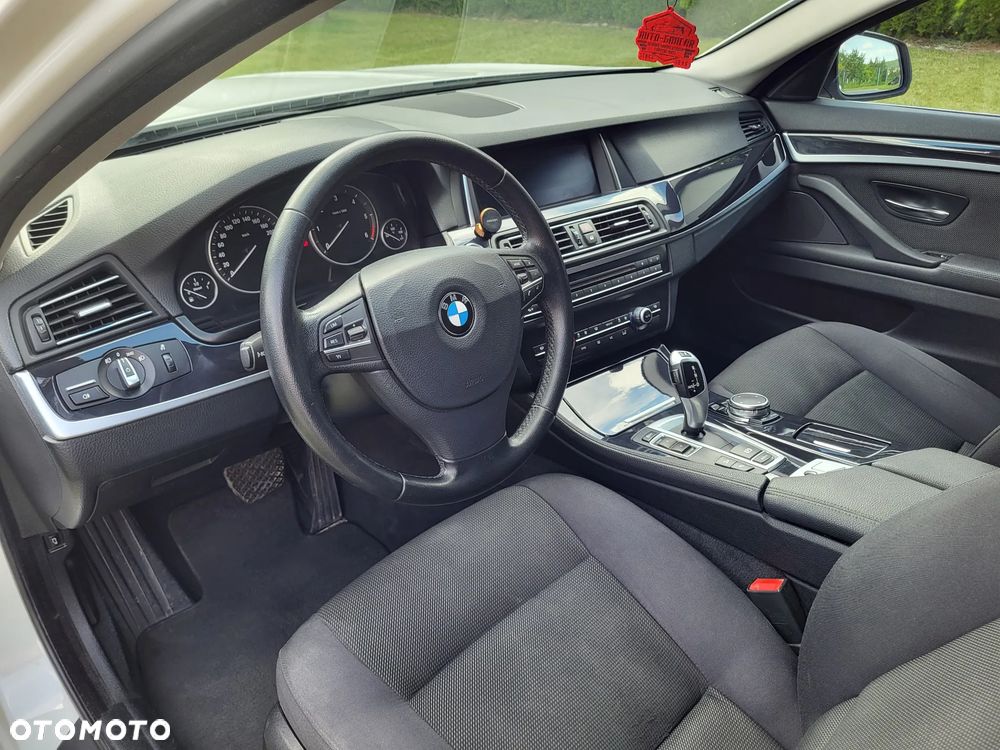 BMW Seria 5 525d xDrive Modern Line - 8
