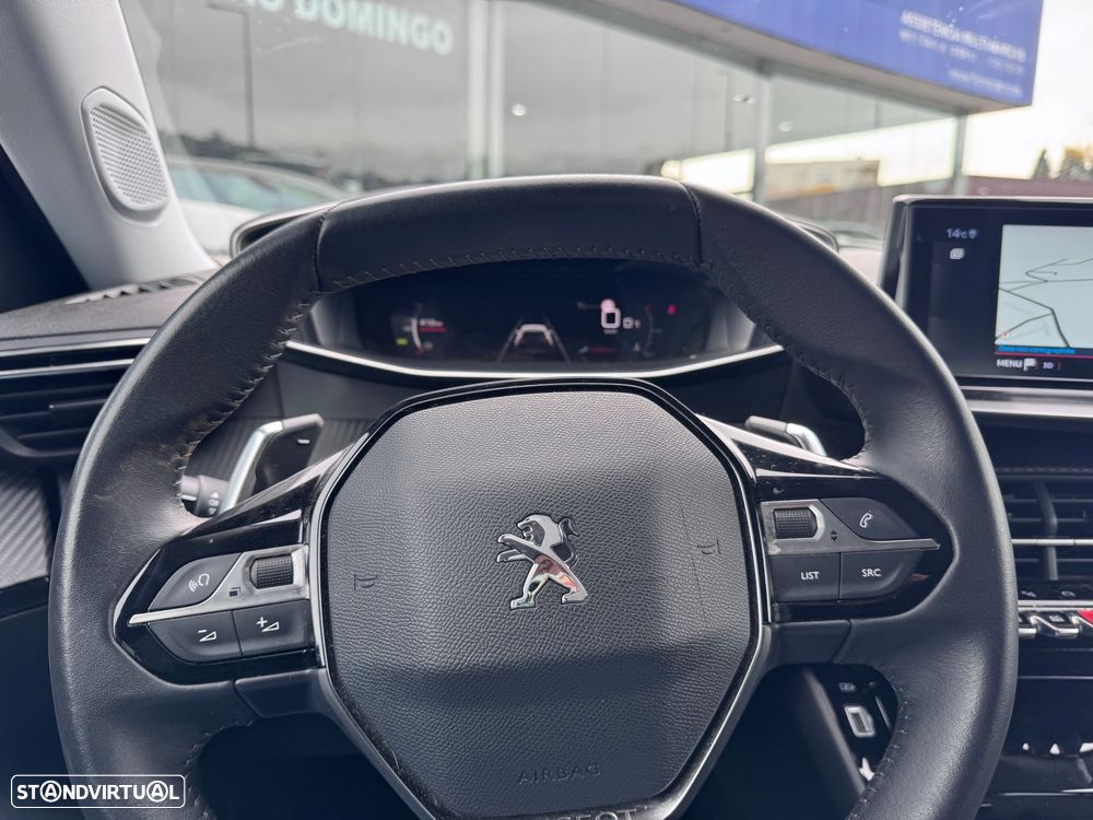 Peugeot 2008 1.2 PureTech Allure Pack EAT8 - 12