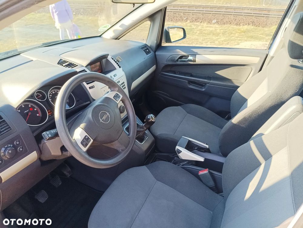 Opel Zafira 1.7 CDTI - 17