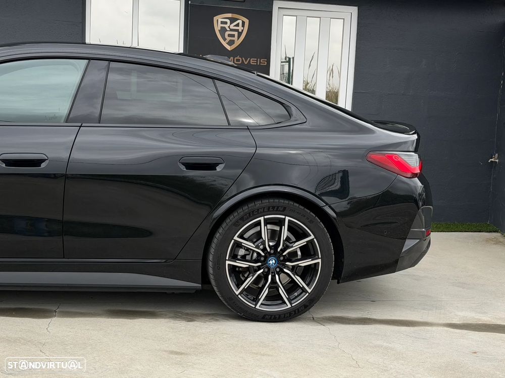 BMW i4 eDrive40 Pack Desportivo M - 25