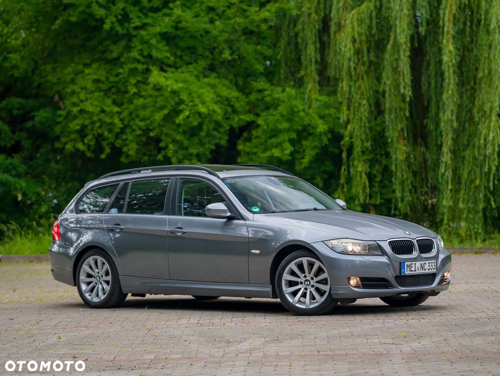 BMW Seria 3 320i Edition Exclusive - 11